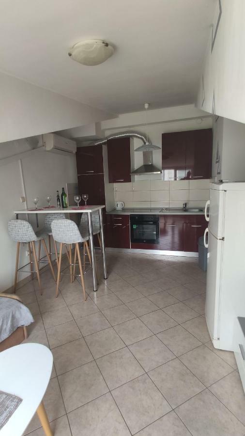 Small Northside Apartment Split Zewnętrze zdjęcie